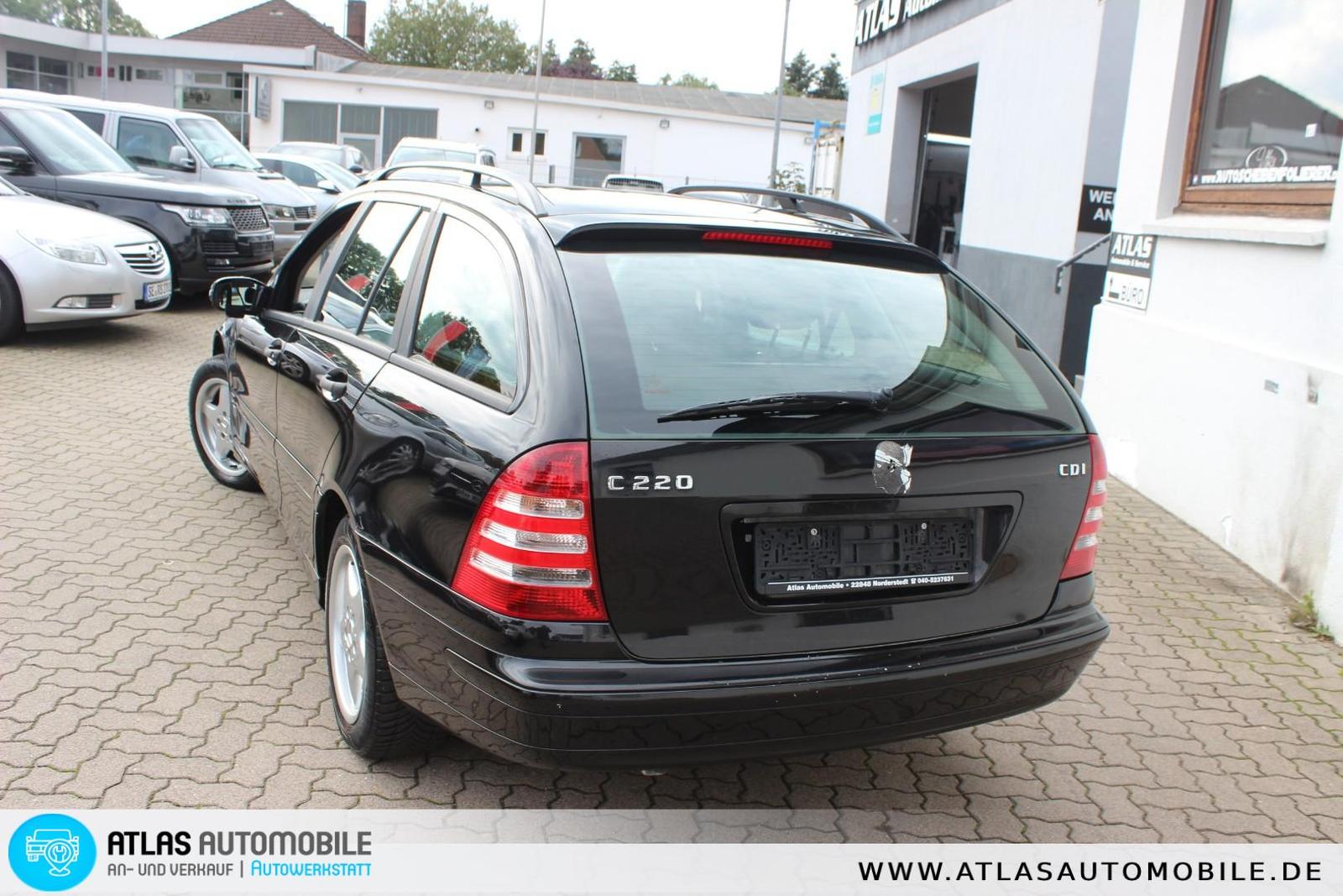 Mercedes-Benz C220 2004 — photo 19