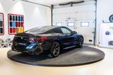 BMW M8 Competition - schwarze BMW M8