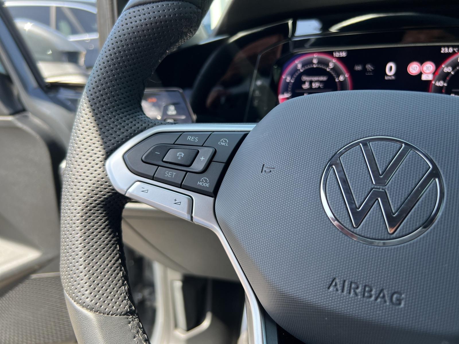 Volkswagen Golf VIII 1.5TSI R-Line LED/ACC/RFK/CARPLAY/SHZ, миниатюра 22