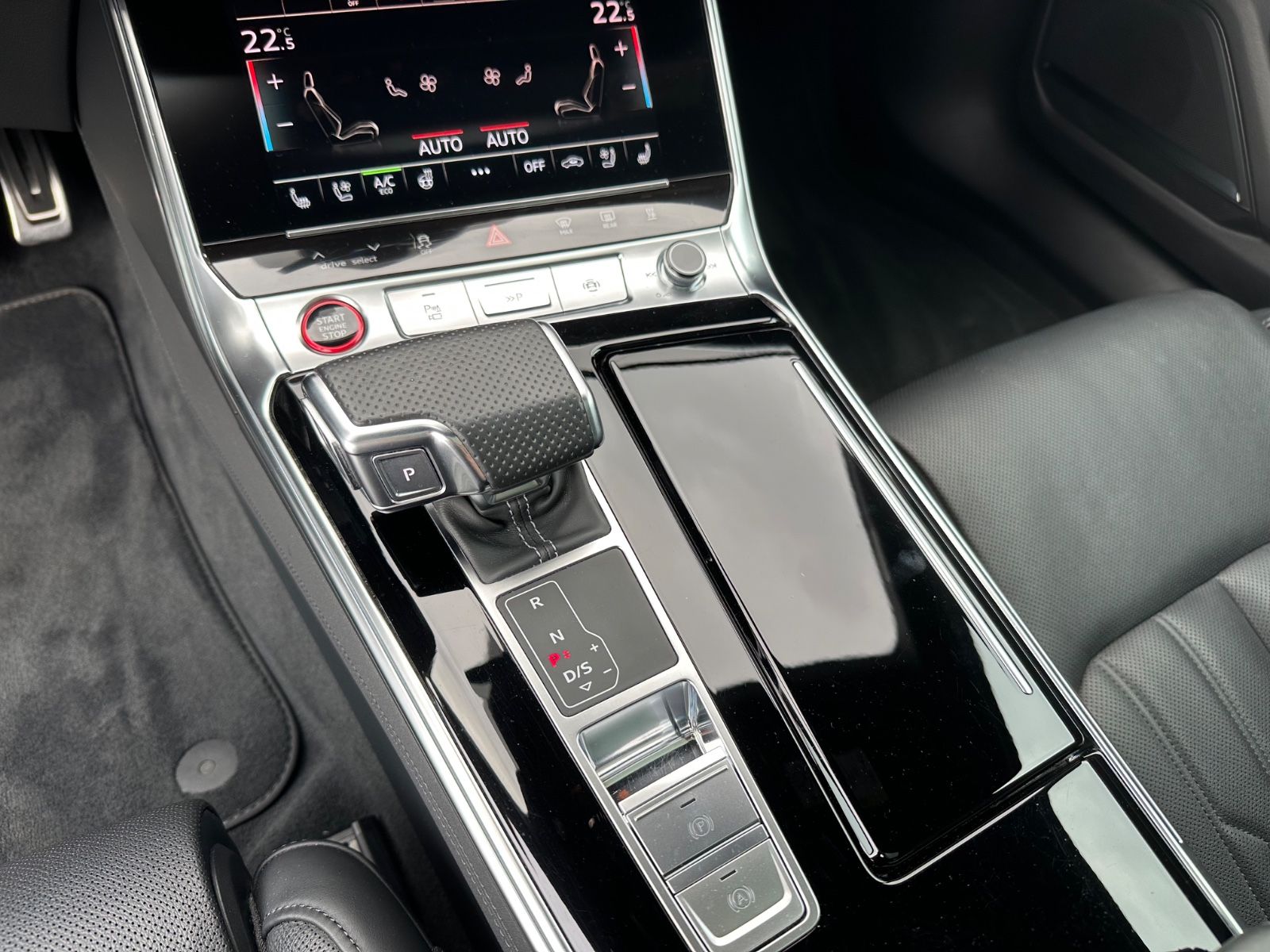 Audi RS6 Avant 4.0 TFSI quattro Panoramadach/22"/HUD foto 15