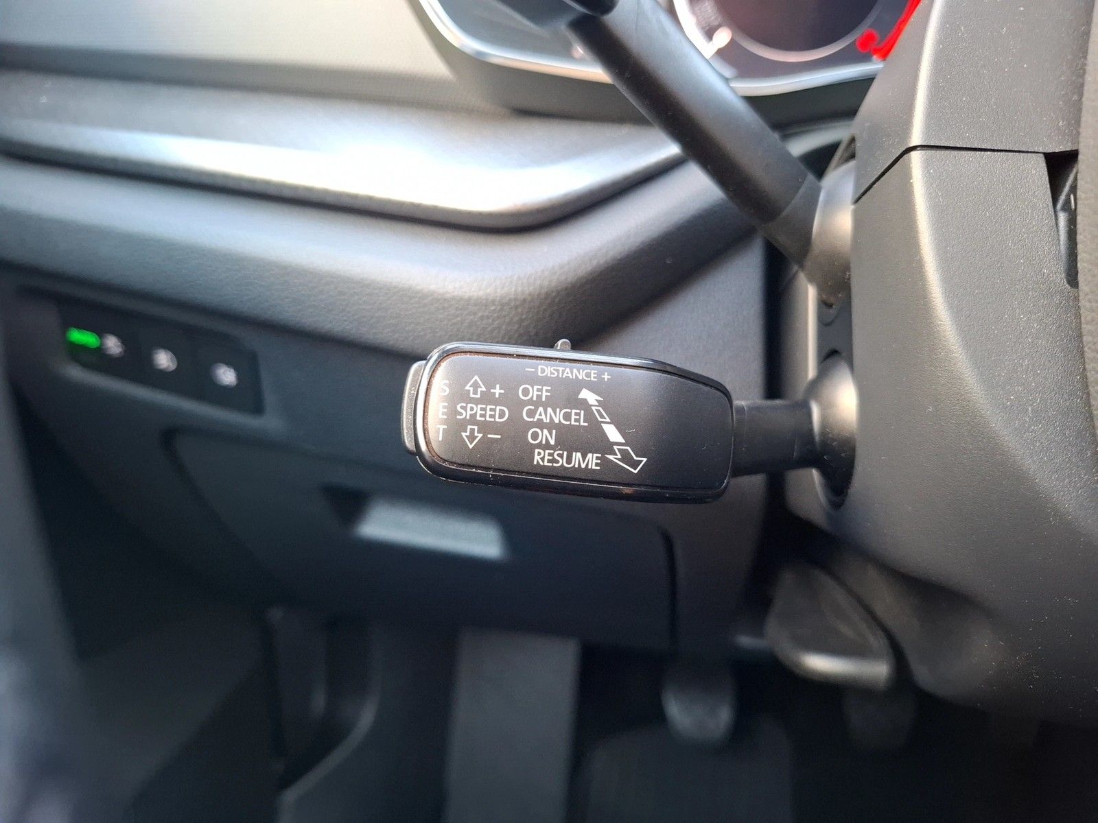 Fahrzeugabbildung SKODA Octavia Combi TDI Ambition LED Navi ACC PDC SH