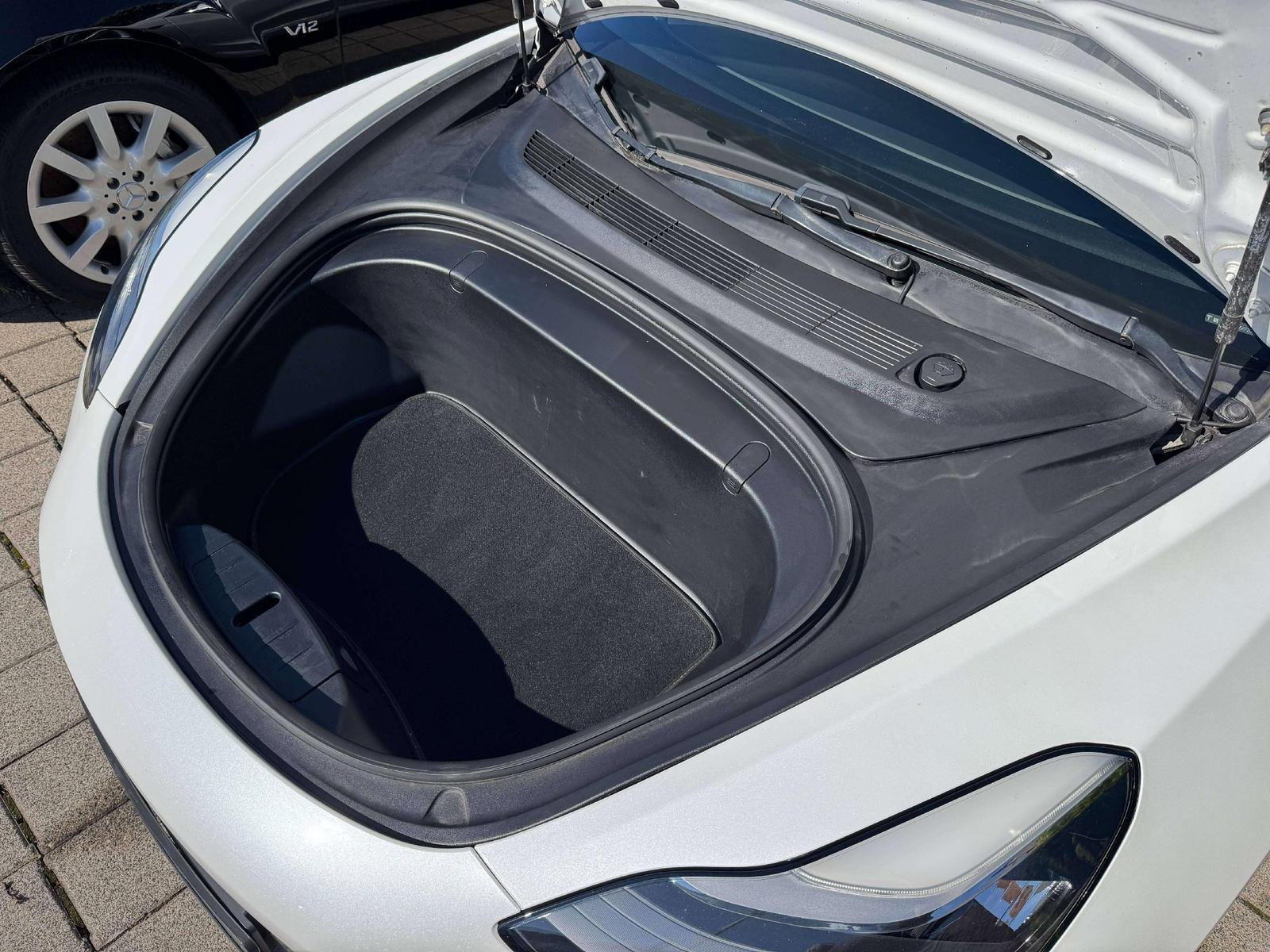 Tesla Model 3 Long Range 4x4 351ch - 1ère main - CT récent - Pneus été + Hiver - Hayon éléctrique - AFL