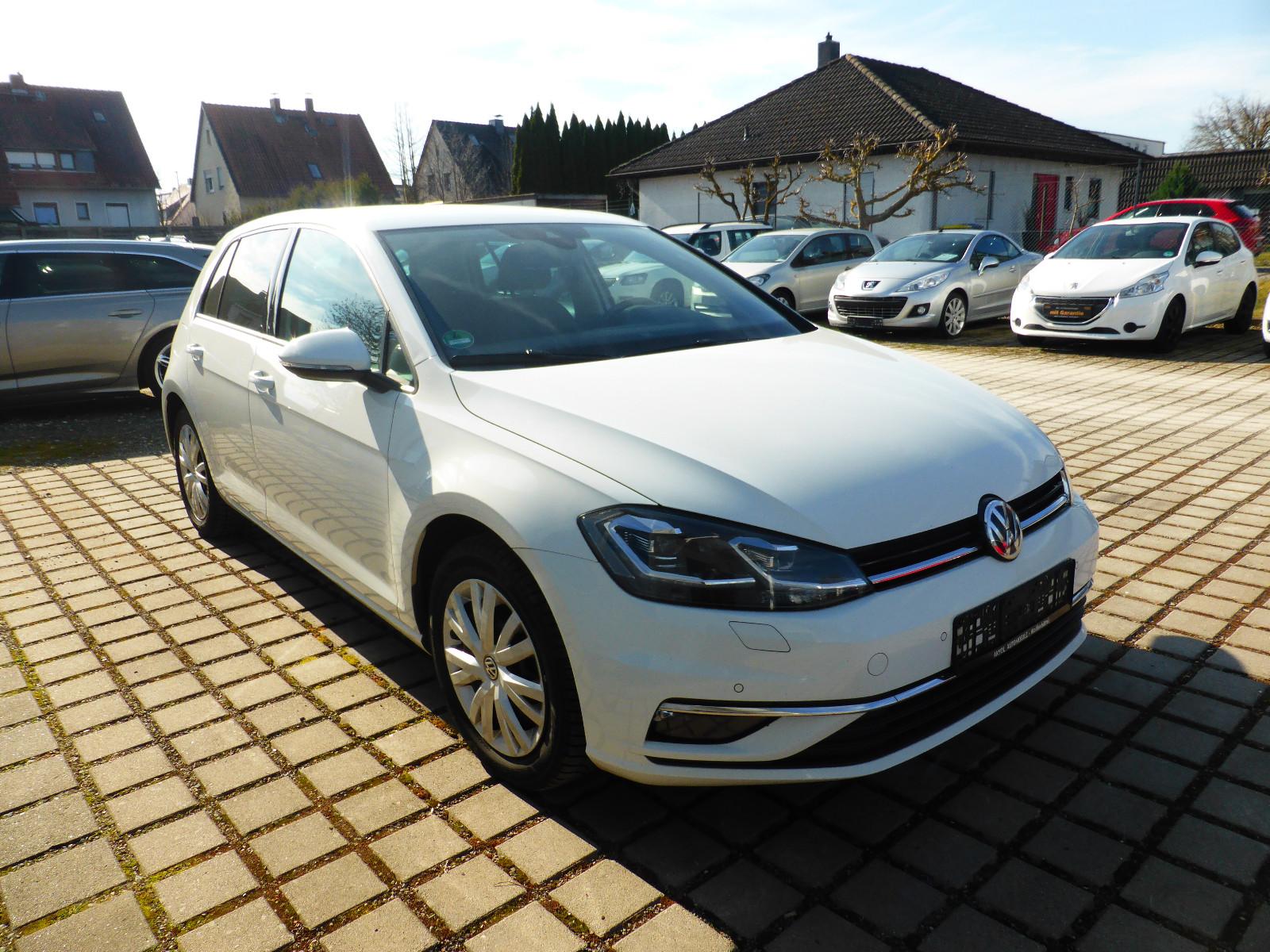 Volkswagen Golf VII Lim. Highline LED KAMERA STANDHEIZ.ALCA
