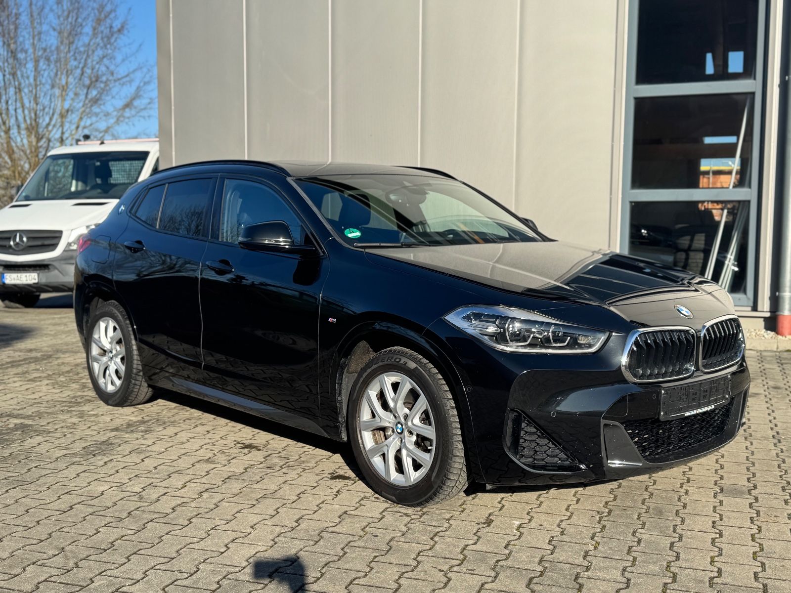 BMW X2 xDrive 20 d M Sportpaket*HUD*Pano*AHK*LED*DAB