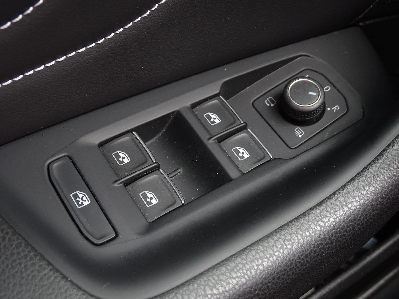 Volkswagen Passat 1.5 TSI R-Line LED ACC Kamera, миниатюра 23