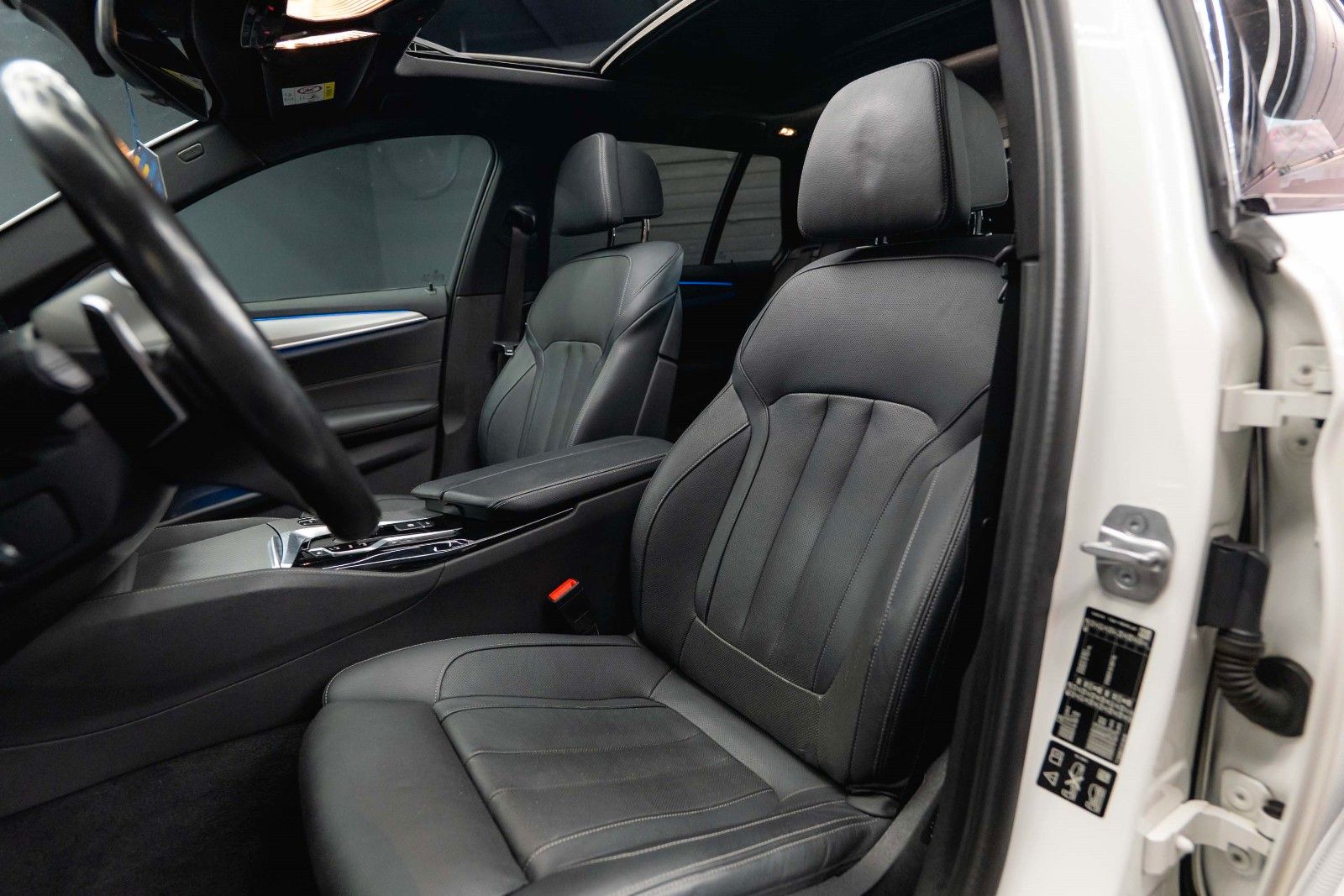 Fahrzeugabbildung BMW 540d xDrive M Sport Shadow | ACC | Pano | LED