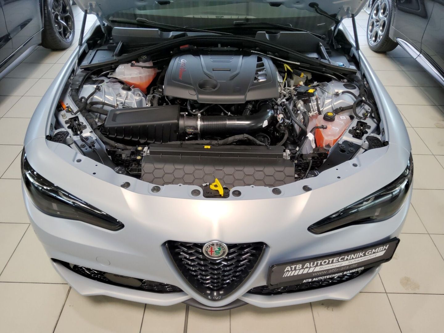 Fahrzeugabbildung Alfa Romeo Giulia Competizione 2.0 Limit.Sondermodell Matt