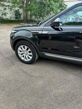 Land Rover Range Rover Evoque 2.0 TD4 110kW SE Autom. SE - Land Rover Range Rover Evoque in Köln