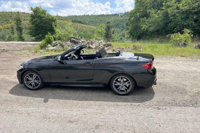 BMW M235i