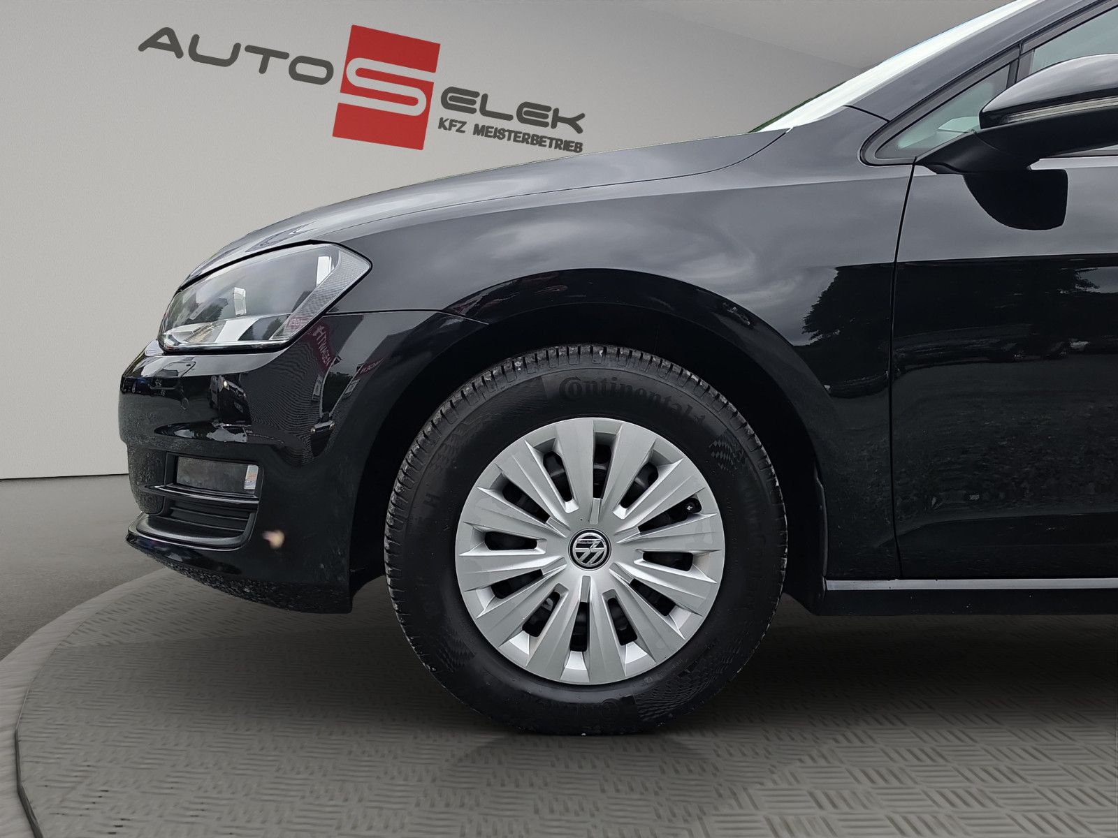 Fahrzeugabbildung Volkswagen Golf VII Variant Trendline BMT NAVI KLIMA SHZ