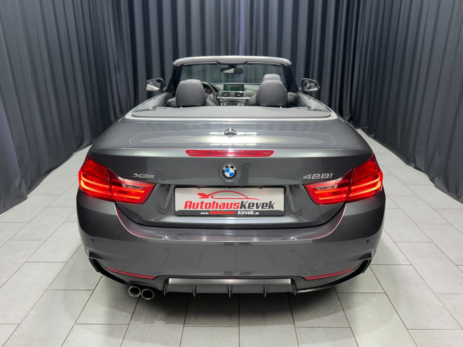 Fahrzeugabbildung BMW 428I Cabrio xDrive|M-Paket|LEDER|HIFI|KAMERA