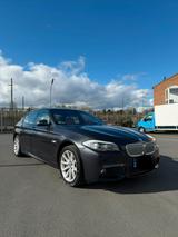 BMW F10 550i XDRIVE* PANO* ACC* HUD* SOFTC... - BMW 550 aus 2012