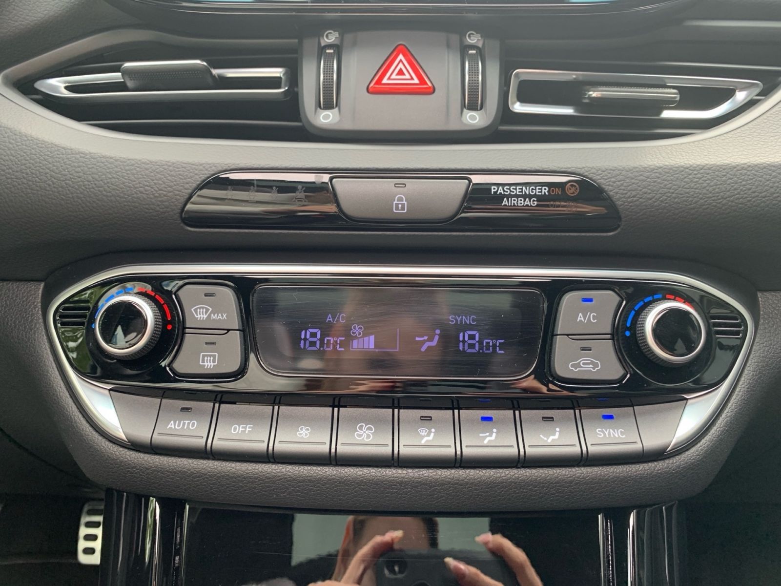 Fahrzeugabbildung Hyundai i30 1.5 T-GDI N Line Kombi Pano Allwetter
