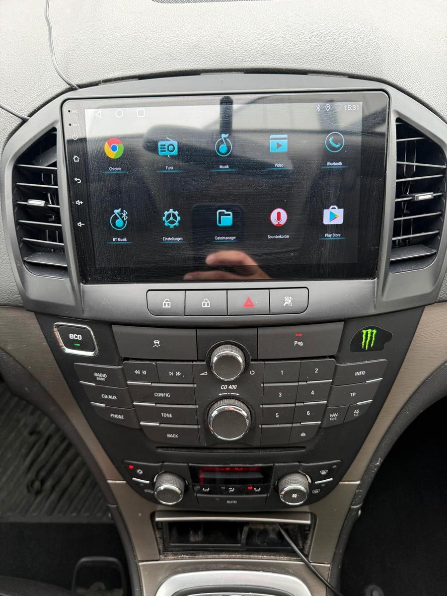 Opel Insignia 2012 — photo 16