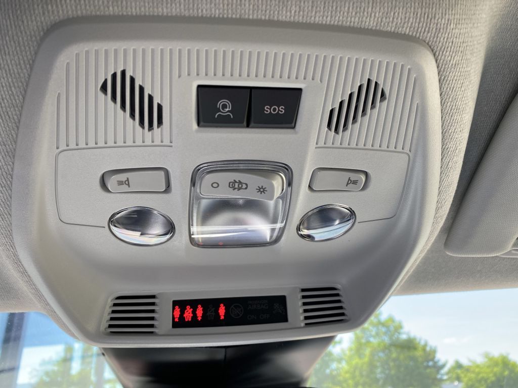 Fahrzeugabbildung Citroën C3 Hybrid 110 MAX *Sitzh*beh. Frontscheibe u Len