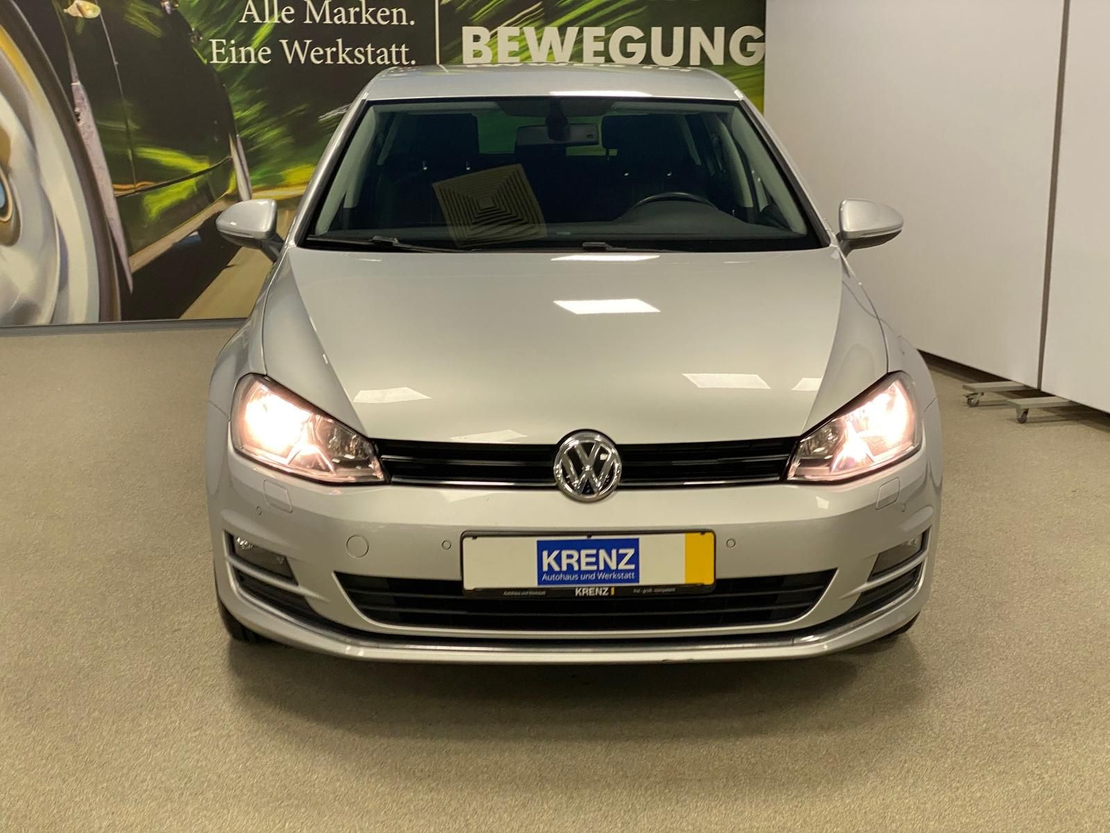 Fahrzeugabbildung Volkswagen Golf 1.2 TSI Lounge BMT+ PDC V&H+SITZHEIZ+KLIMA+