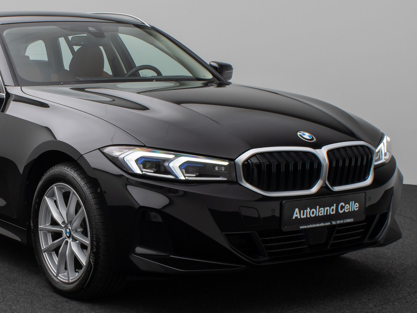 Fahrzeugabbildung BMW 320d xD Kamera DAB HiFi Stop&Go Alarm Sport LED