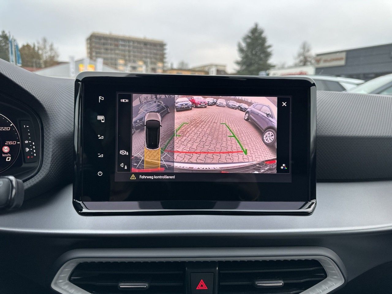 Fahrzeugabbildung SEAT Arona FR 1.0 TSI 116 PS 6-Gang