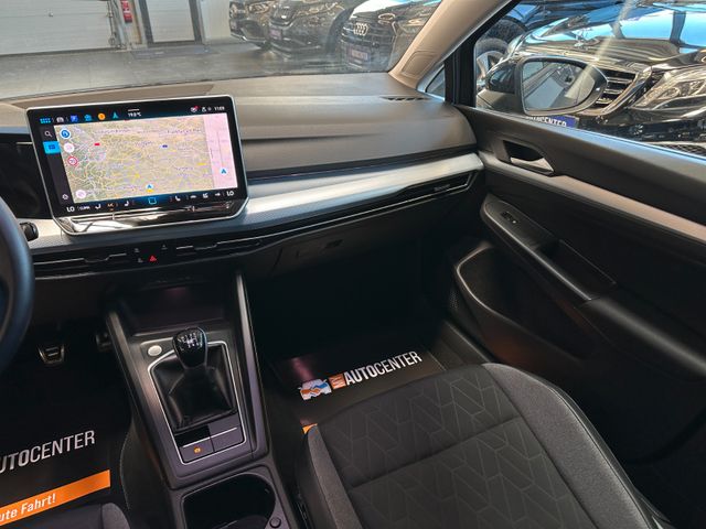 MYAUTOCENTER – Gebraucht- und Jahreswagen mit Werkstattservice in Pfaffenhofen Volkswagen Golf VIII *Keyless*Totwinkel*ACC*PDC*LED*VOLL