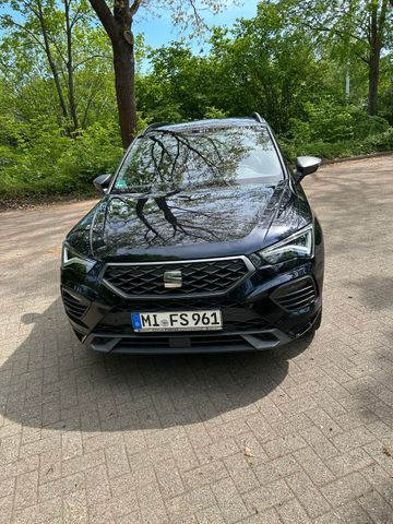 SEAT Ateca 1.5 TSI FR AHK LED LM 18" Navi PDC+RFK