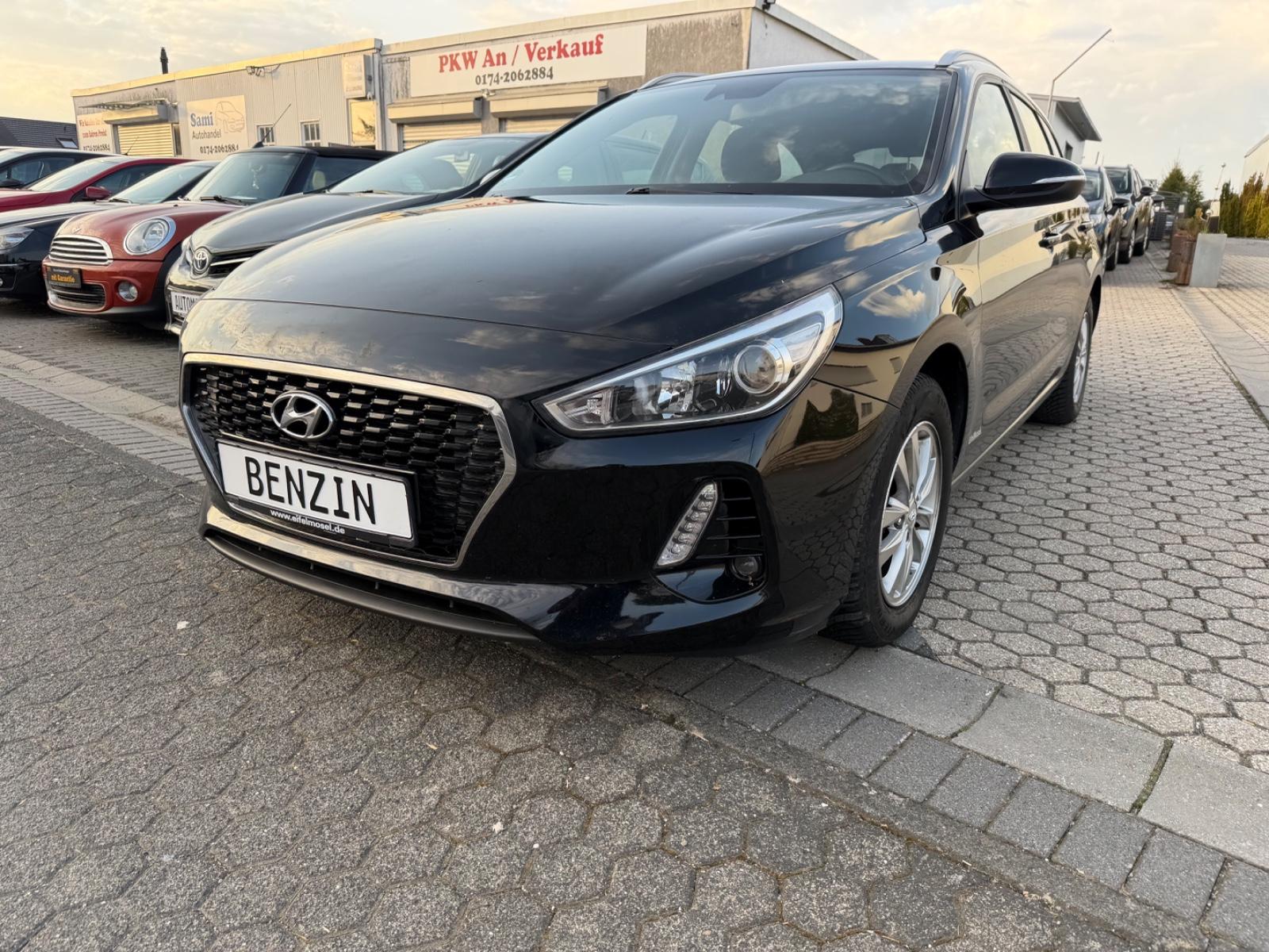 Hyundai i30 cw Select*2Hand*Scheckheft*
