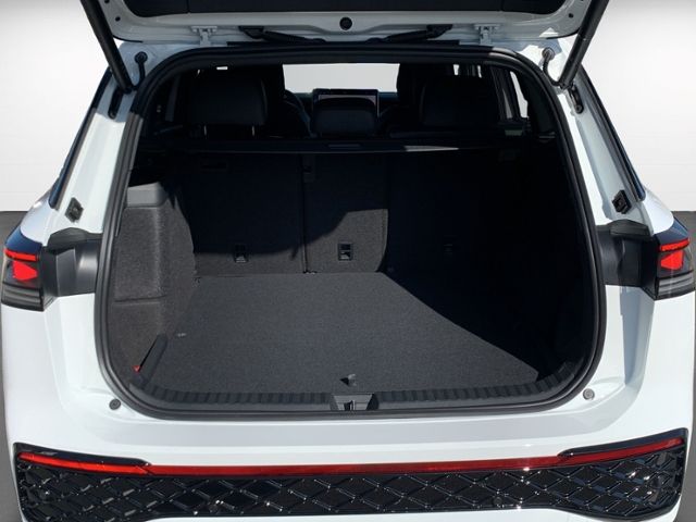 Tayron R-Line 1,5 l eHybrid OPF 130 kW (177 PS)