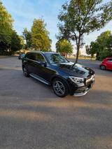 Mercedes-Benz GLC 220 d ,9G, AMG Line,Navi,4x4,Leder,SHZ,LED