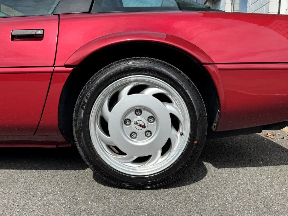 Fahrzeugabbildung Corvette C4 Targa 5.7 TPI Schweiz Import H Zulassung