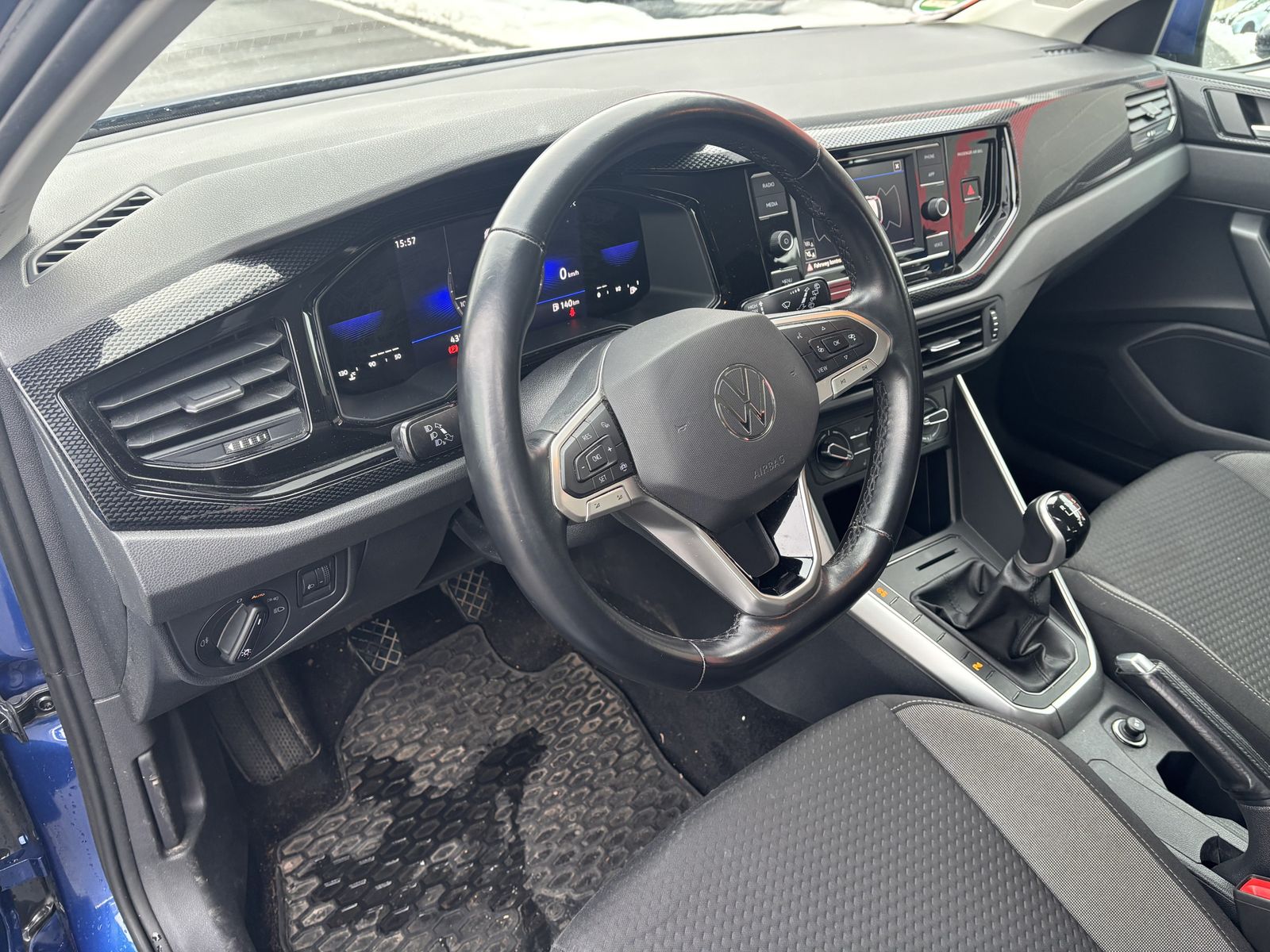 Fahrzeugabbildung Volkswagen Polo 1.0 Life-KLIMA-SHZ-PDC-APP-VIRTUAL-TEMP-