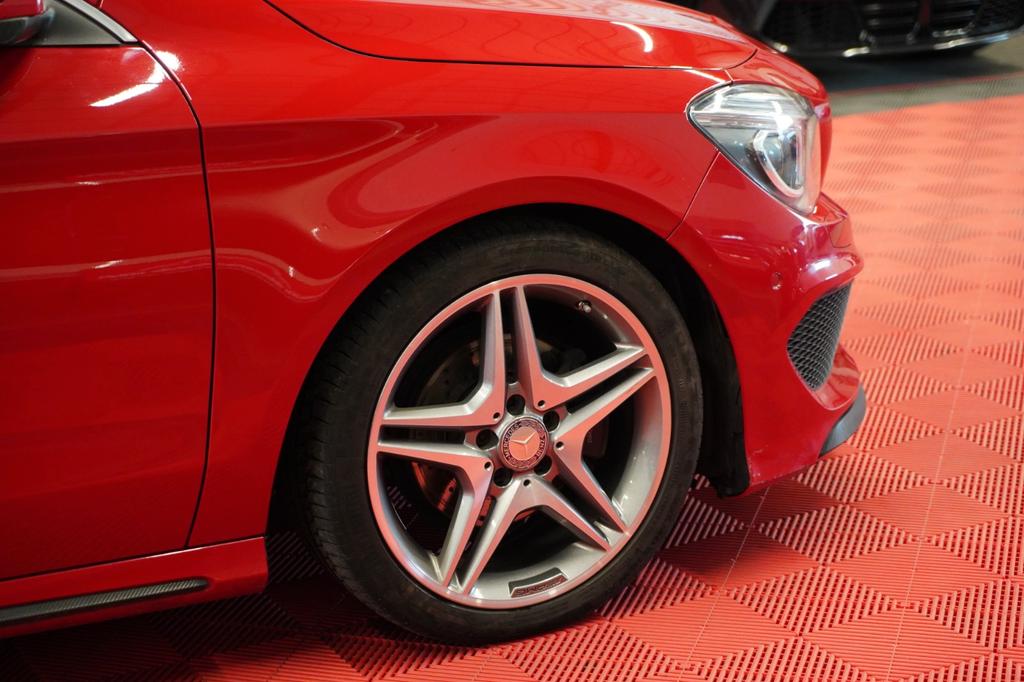 Mercedes-Benz CLA 200