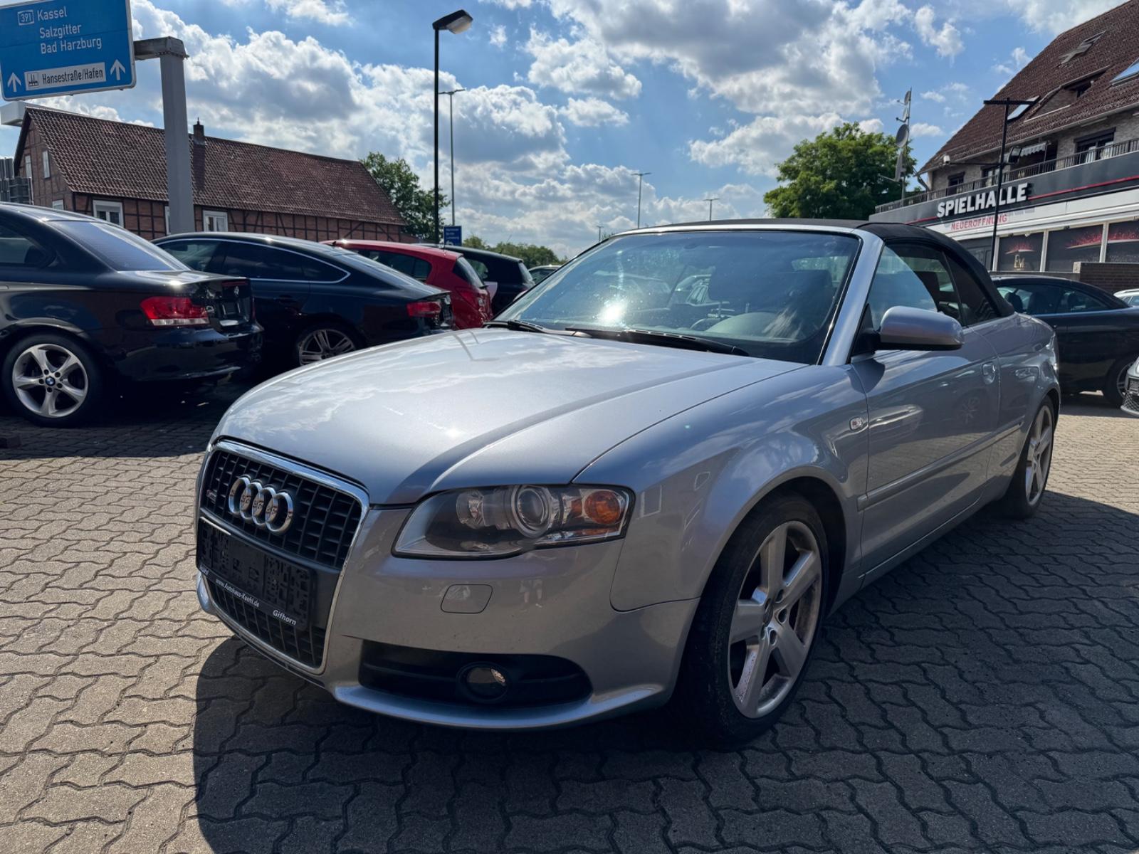 Audi A4 Cabriolet S-line 2.0L-T Automatik Navi Leder
