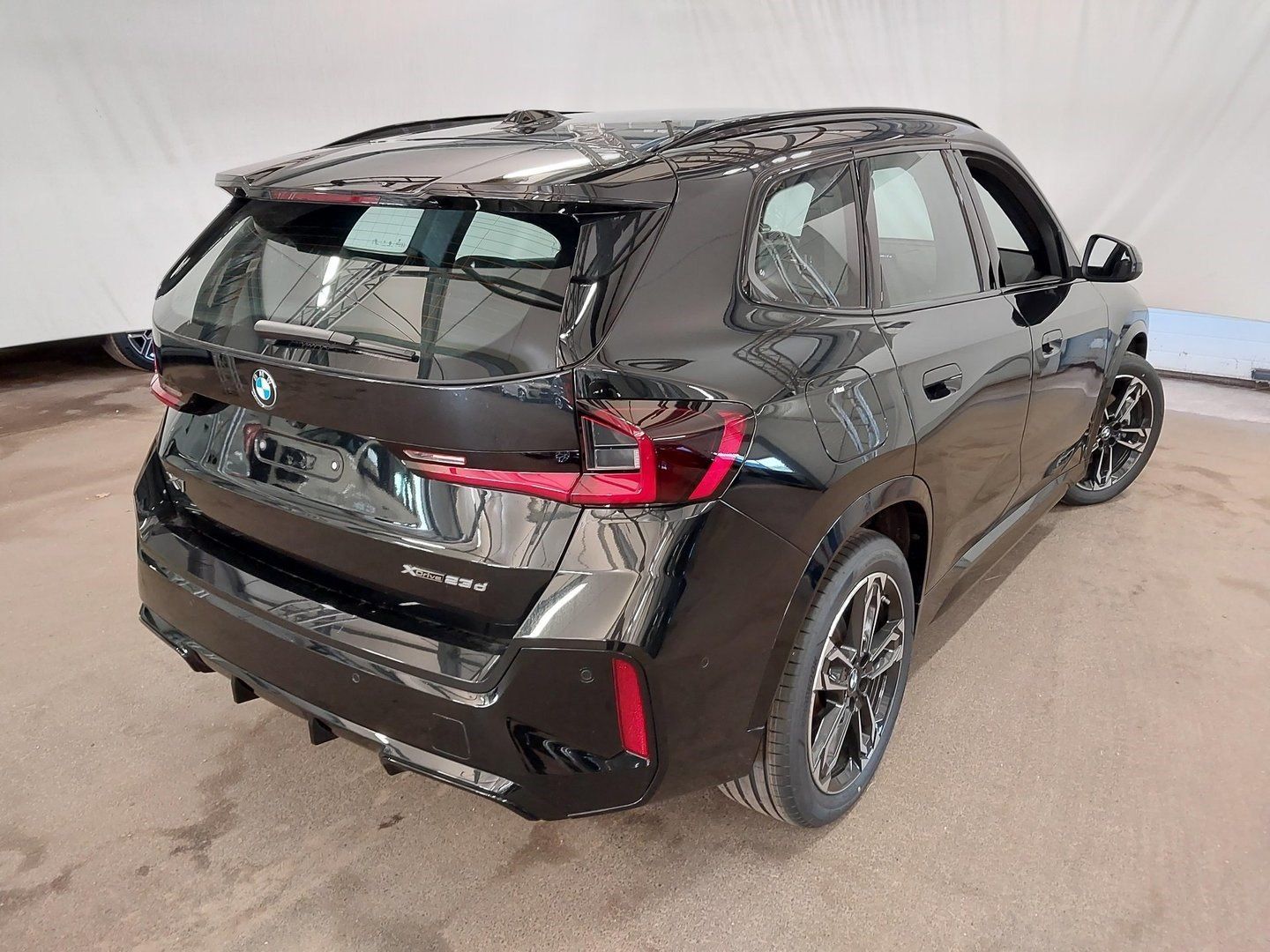 BMW X1 xDrive23d M Sport AHK 360° ACC eSitze H&K foto 2