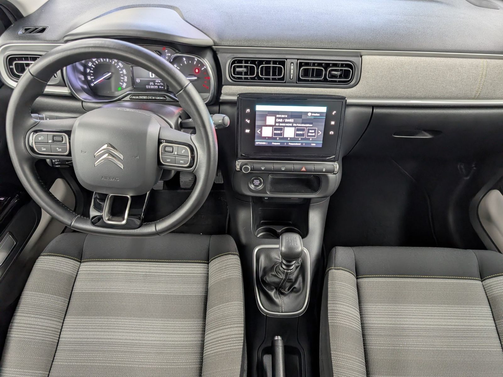 CITROEN C3  1.2 PureTech Shine Navi Pano NUR GEWERBE – Bild 15