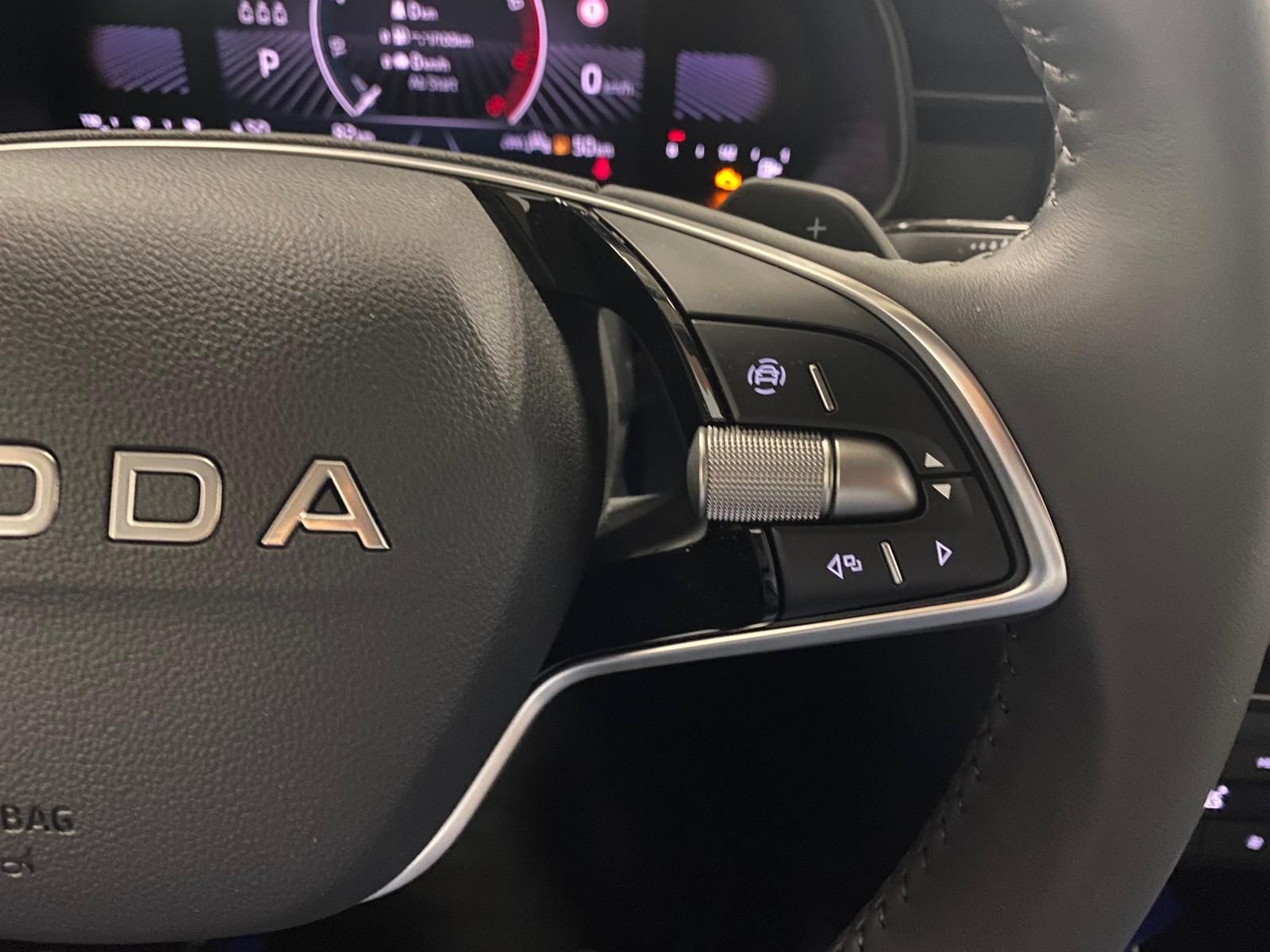 Fahrzeugabbildung SKODA Scala 1.0 TSI Selection APP+KLIMA+RFK+SITZHEIZ++