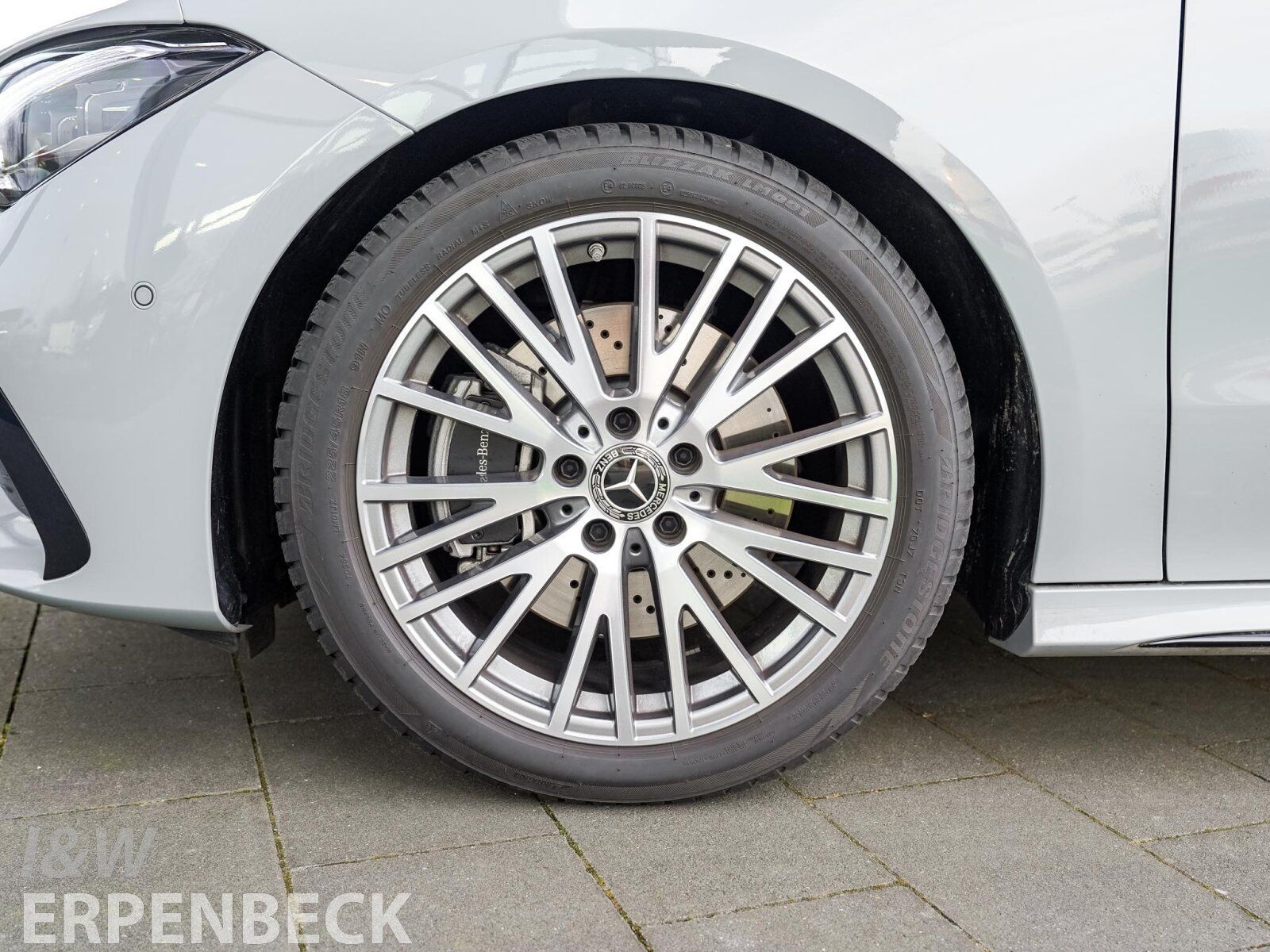 Fahrzeugabbildung Mercedes-Benz CLA 200 Shooting Brake/AMG/AHK/Night/360Grad