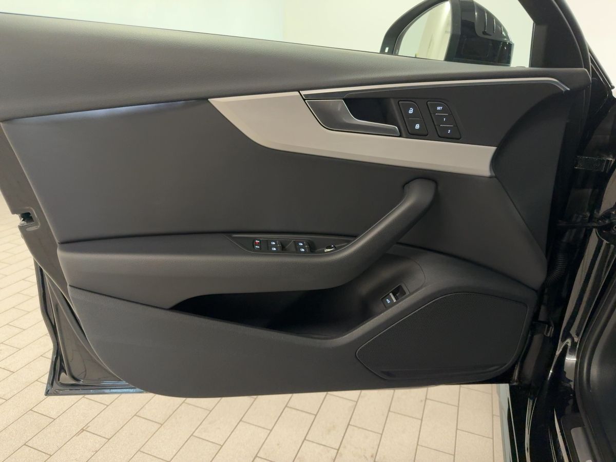 Audi A4 - Bild 17