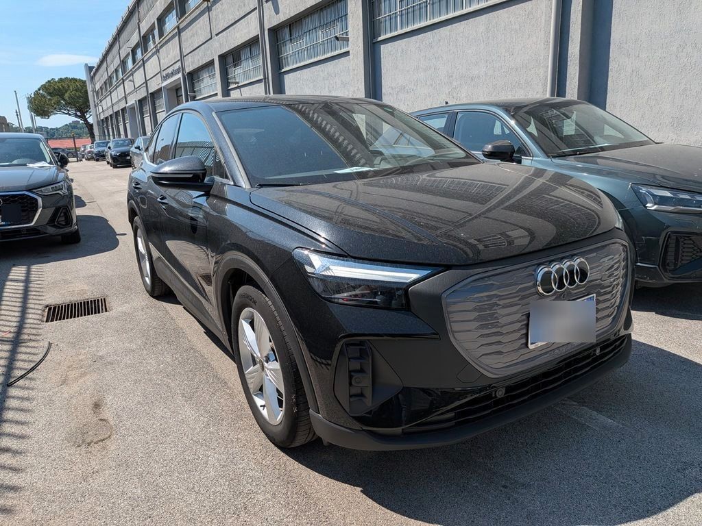 Audi Q4 e-tron Sportback 45 Navi ACC PDC SHZ Alu19 imagem 2