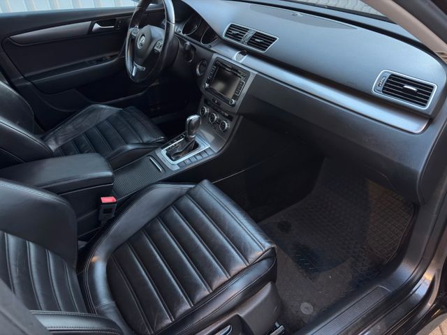 VW Passat Variant Comfortline 4Motion BMT — Bild 12