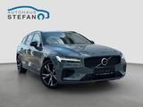 Volvo V60 T6 Recharge Plug-In Hybrid AWD Plus Dark - Volvo V60 mit Hybrid-Antrieb: Grau
