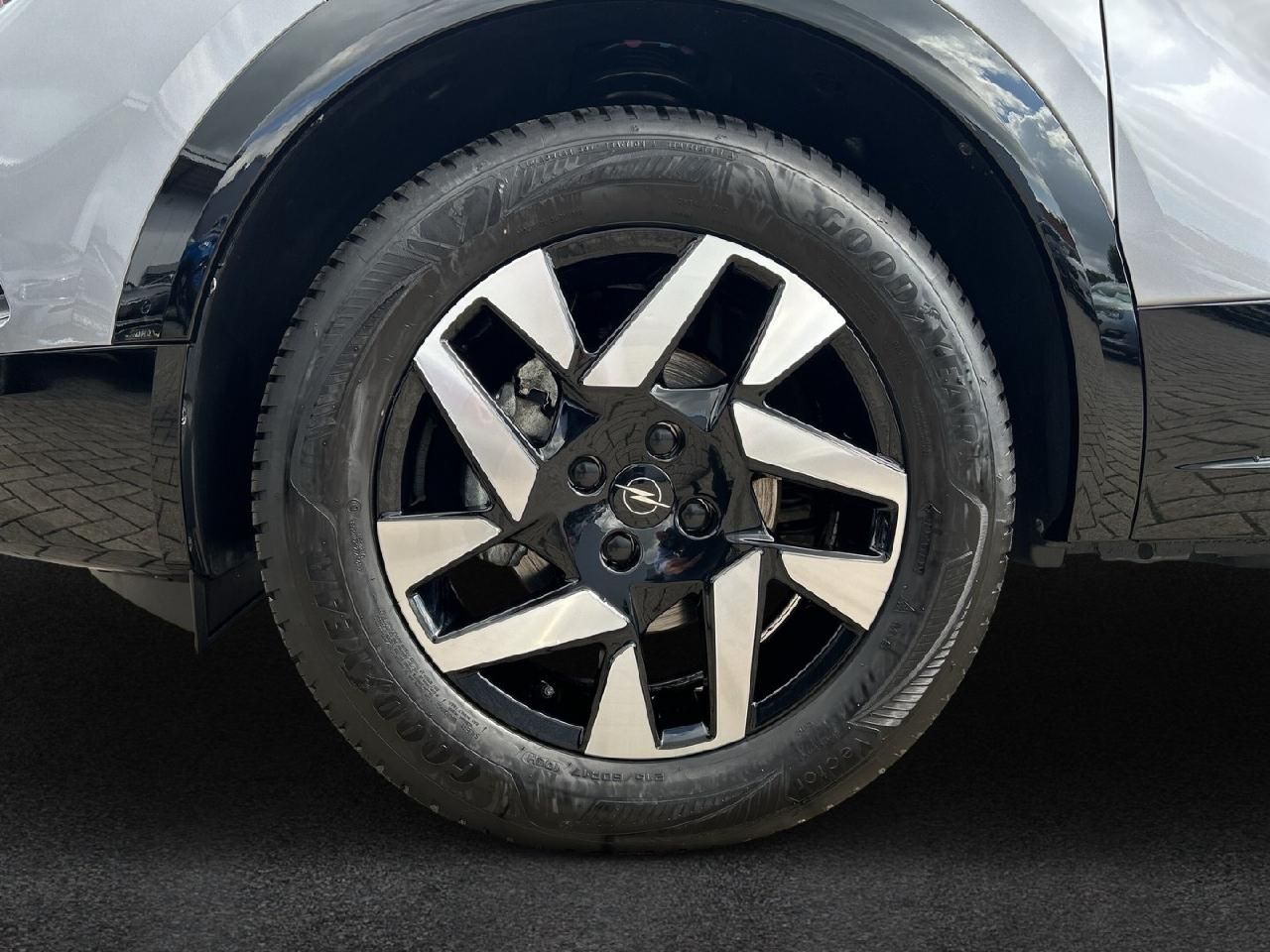 Fahrzeugabbildung Opel Mokka GS