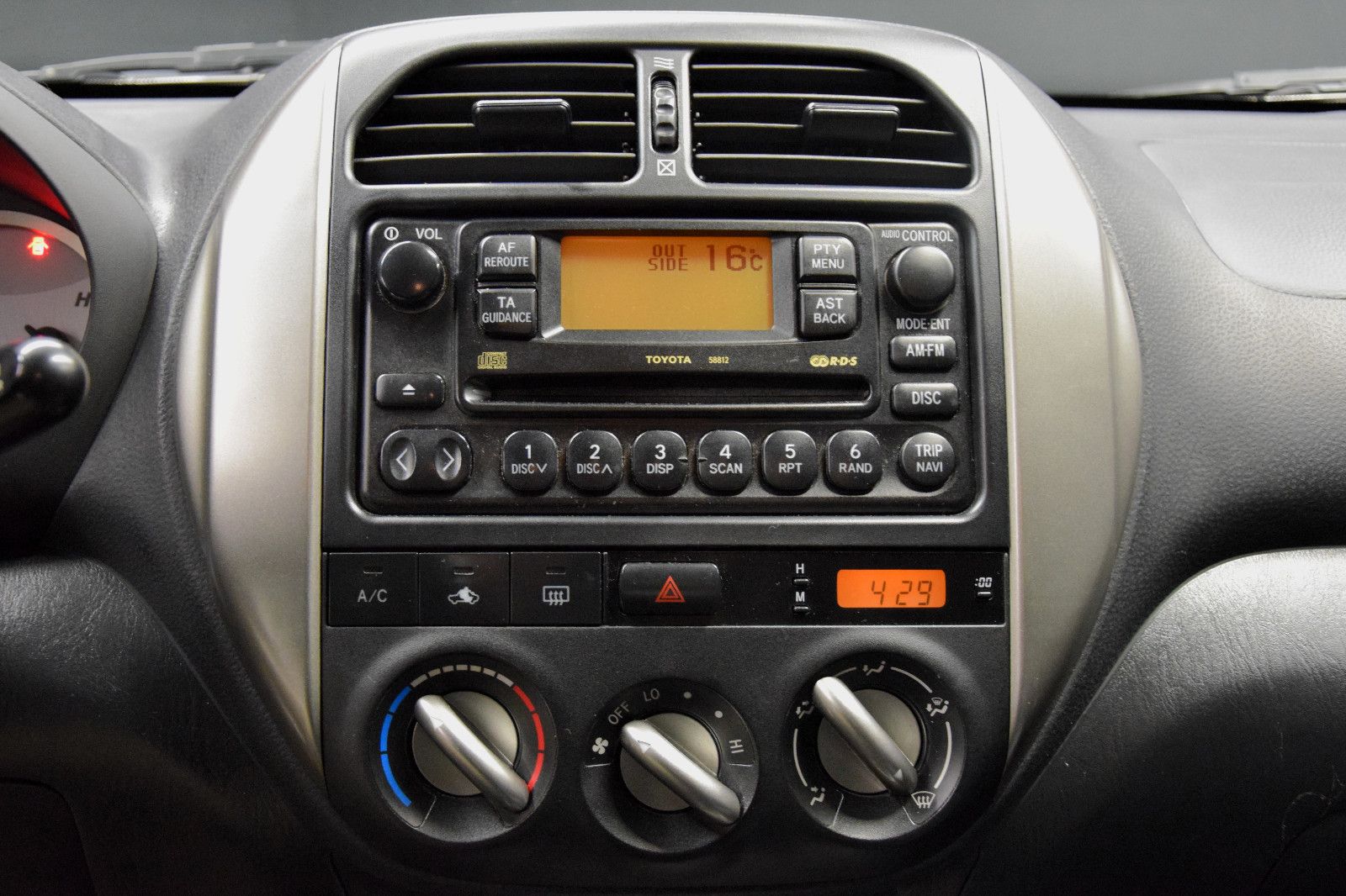 Fahrzeugabbildung Toyota RAV4 1.8 Edition Klimaanlage           *1. HAND*