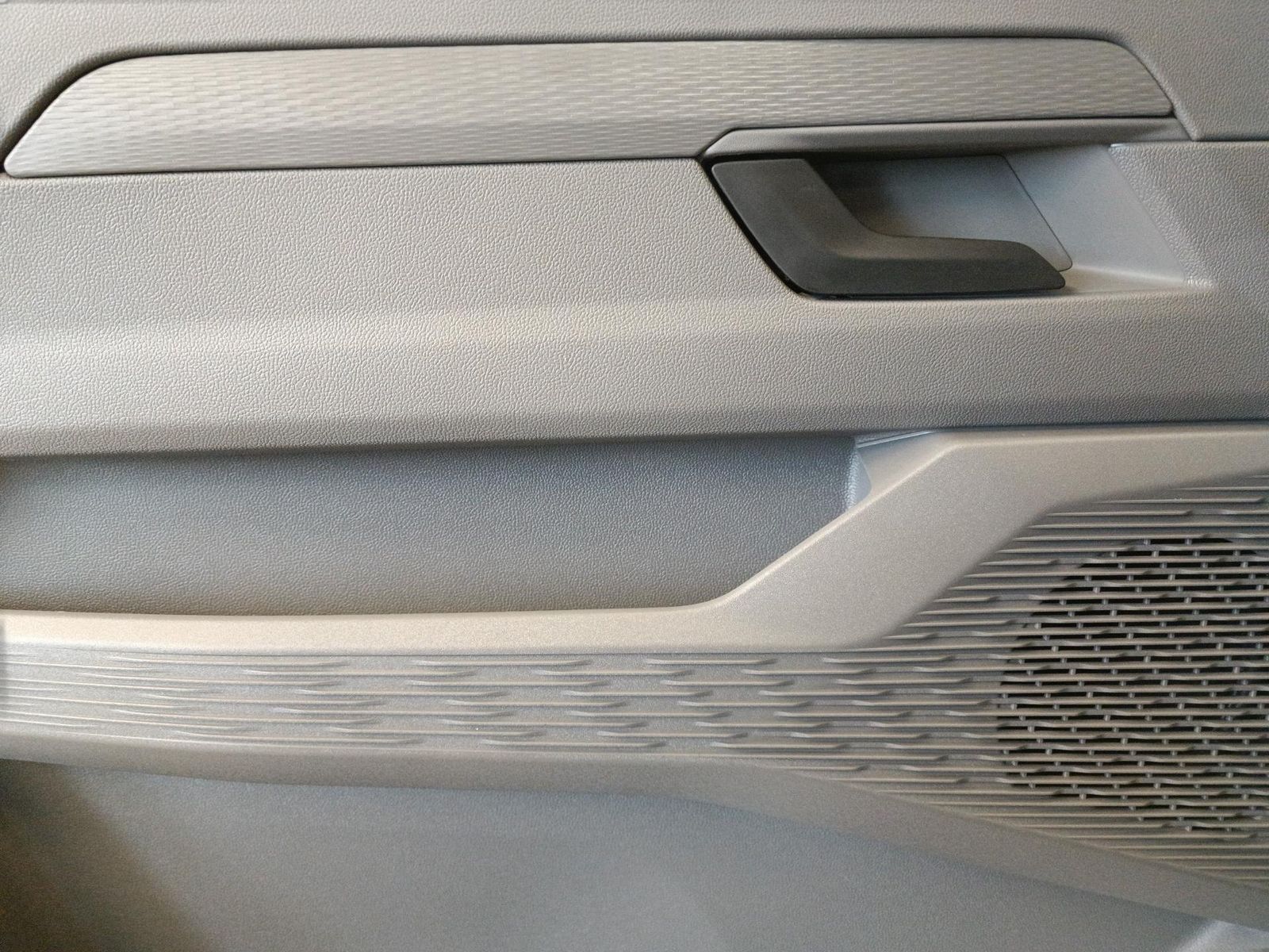 Volkswagen T7 Transporter - Bild 16