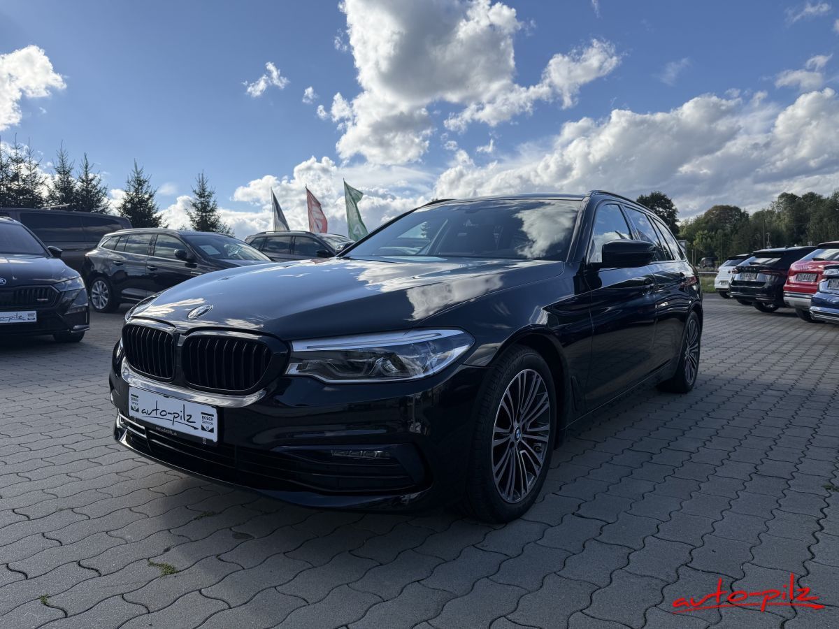 BMW 530d Touring xDrive Sport Line 1.Hd LED HuD RFK foto 3