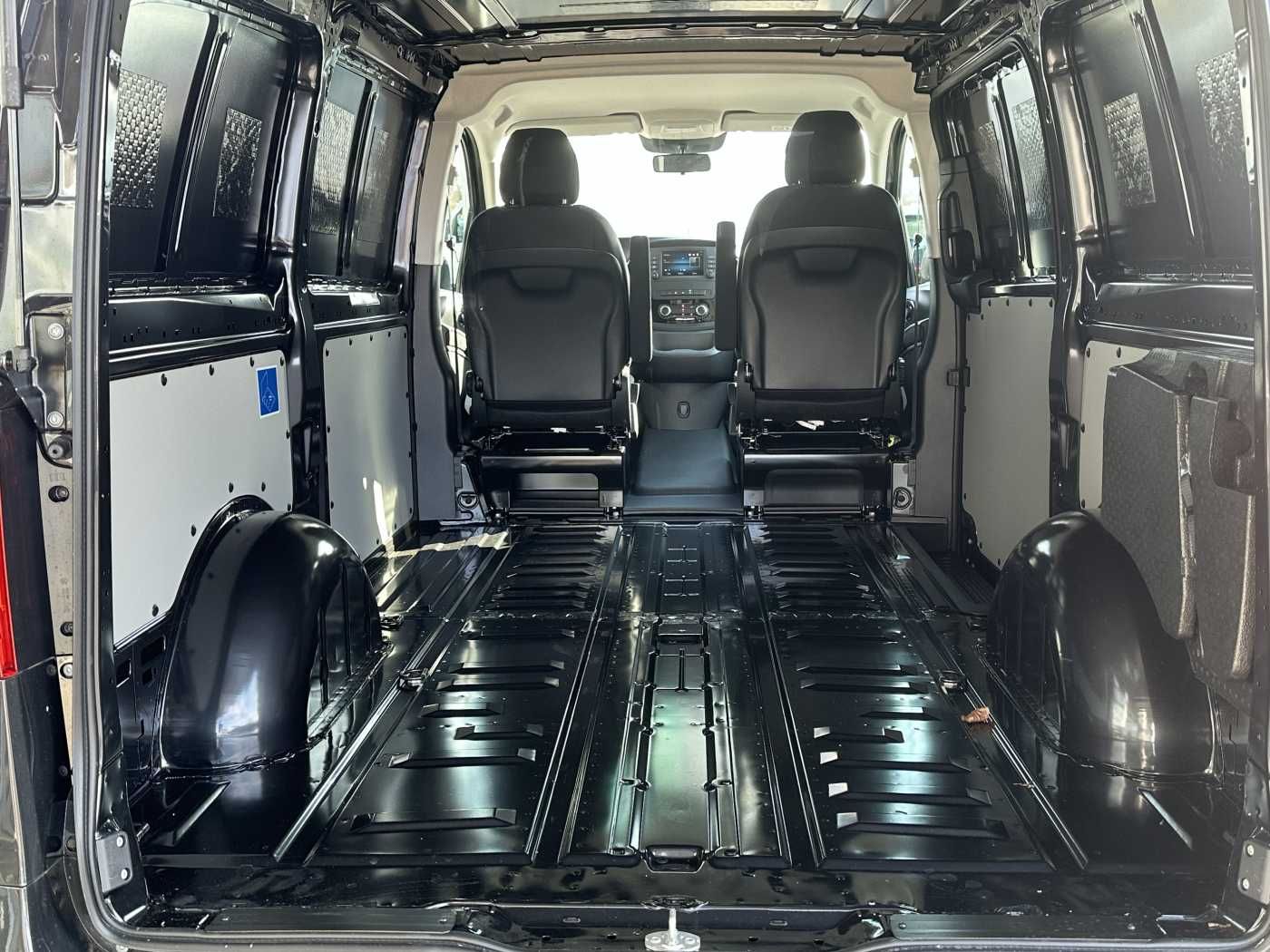 Fahrzeugabbildung Mercedes-Benz Vito 116 CDI 9G Klima AHK LED Audio40 Kamera
