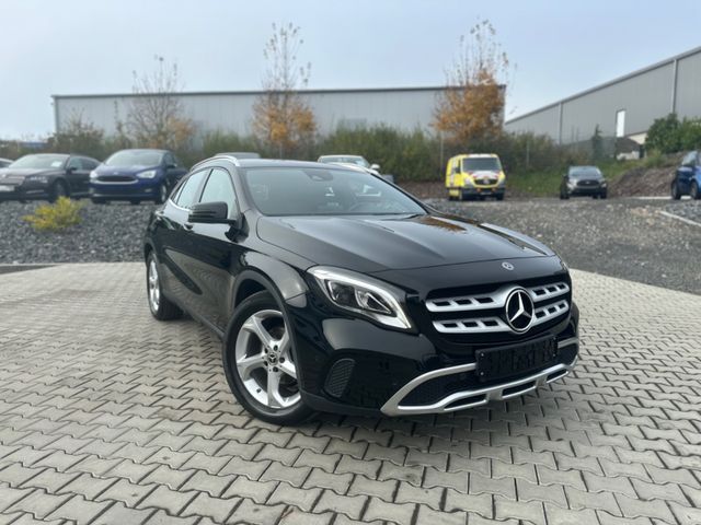 Mercedes-Benz GLA 180 GLA -Klasse GLA 180/LED/NAVI