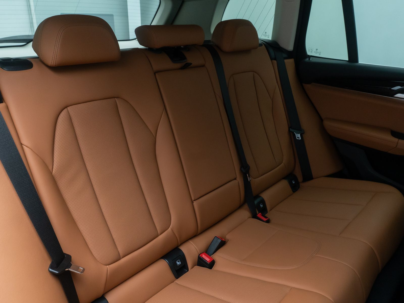 Fahrzeugabbildung BMW X3 xD30e Alarm HUD DAB Laser Kamera Sport Leder