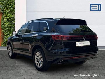 Volkswagen Touareg - 3