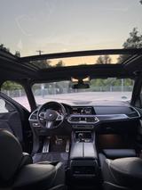 BMW X5 xDrive30d M-Paket HUD -ACC-AHK-Panorama - : Taxi, Von Privat