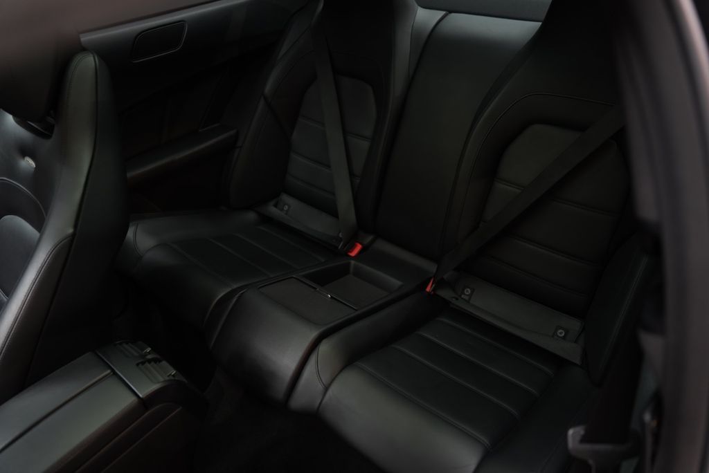 MERCEDES-BENZ C 63 AMG Coupe*H&K*PANO*LEDER*LED*MEMORY*DISTRON MERCEDES-BENZ C 63 AMG Coupe*H&K*PANO*LEDER*LED*MEMORY*DISTRON