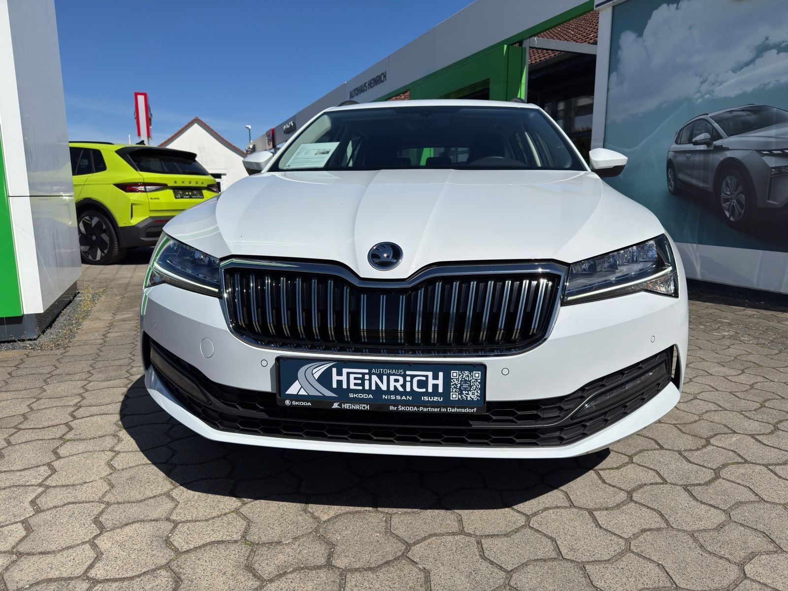 Fahrzeugabbildung SKODA Superb Combi 2.0 TDI 6-Gang*LED*PDC*SmartLink